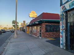 Pizza near Tropico Motel